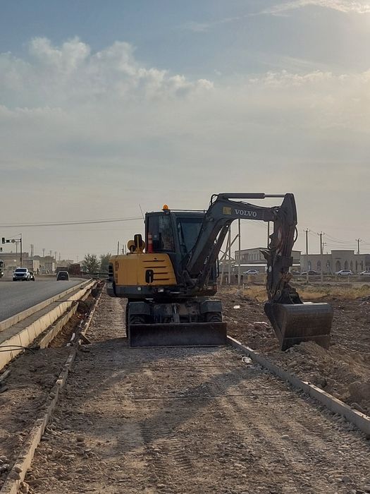 Услуги экскаватор Малютка