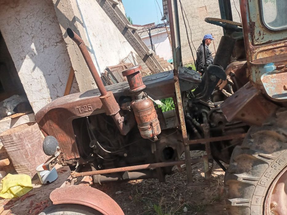 Трактор т 25 сотилади