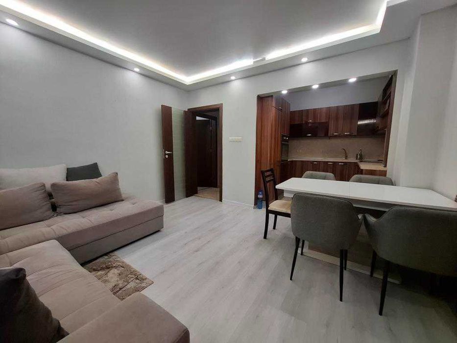 Дава се под наем Тристаен апартамент в Варна, Автогара - 90 кв.м за 747.66 € - Снимка #7