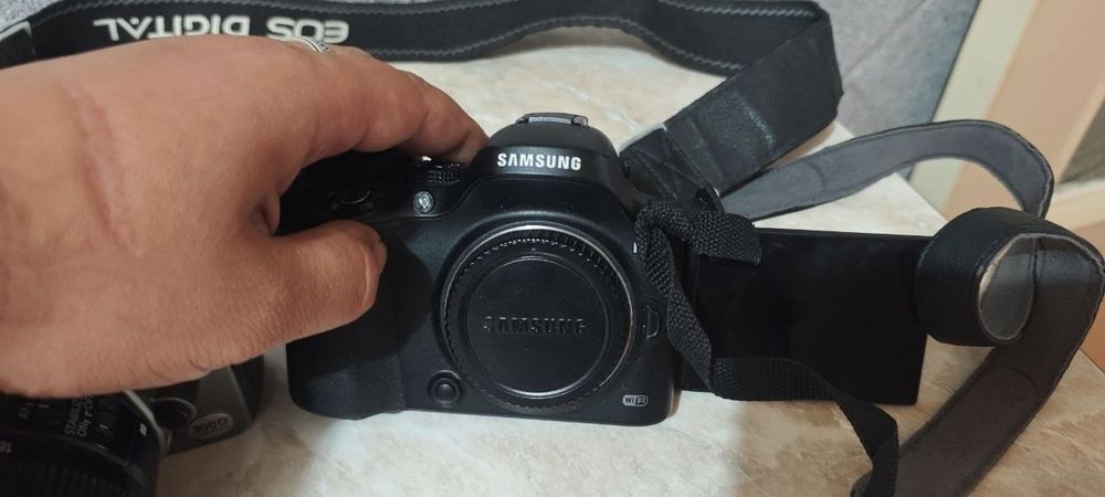 Продам зеркальные фотоаппараты