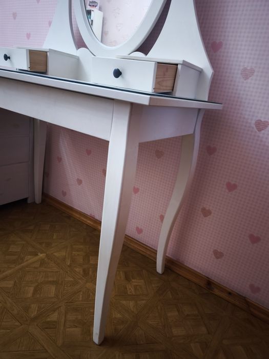 Косметический столик Ikea