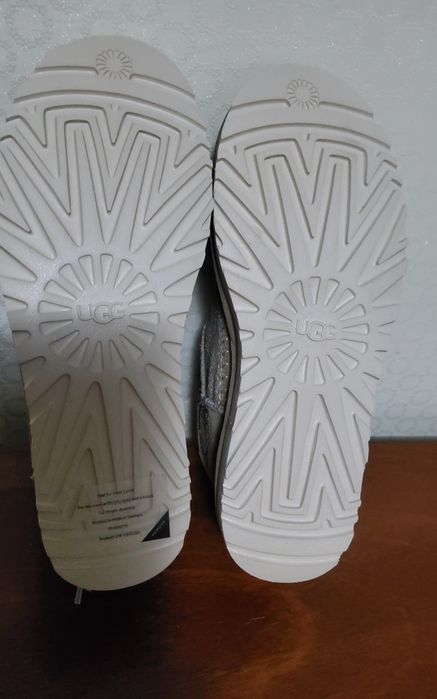 Продам новые UGG женские