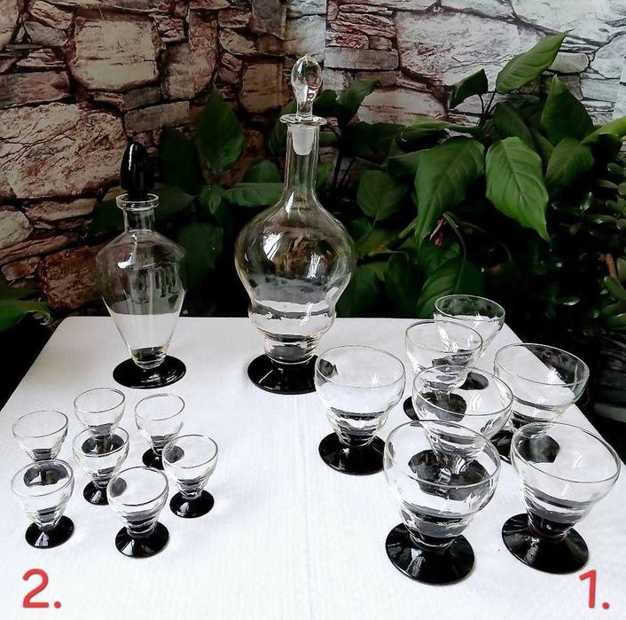 Стъклени ретро чаши, сервизи, гарафа