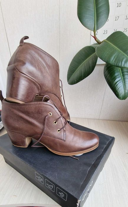 Коричневые ботильоны ECCO