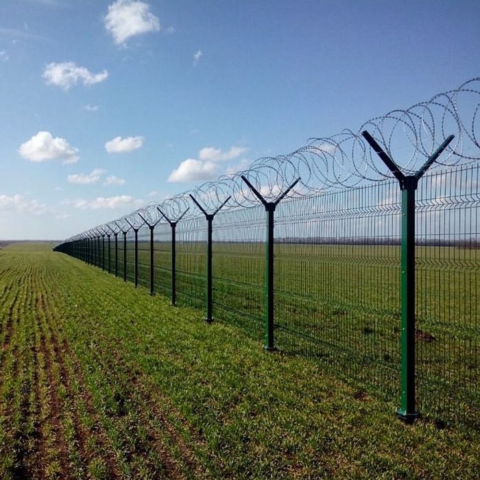 Заборы 3 д сетки ,Ограждения ,Ворота ,Калитки  Откатанные Ворота
