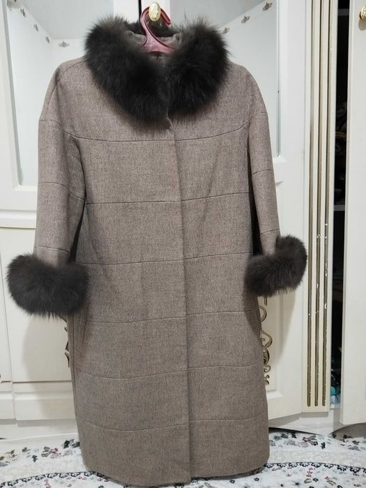 Продаётся женская пальто