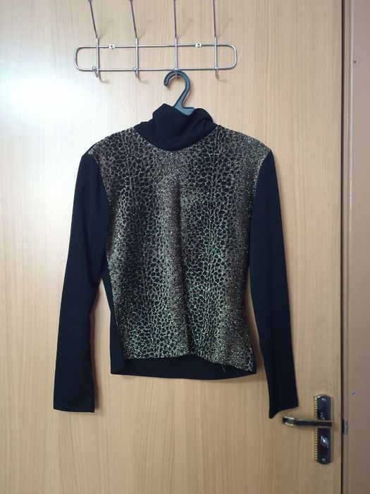 Продаются женские блузки