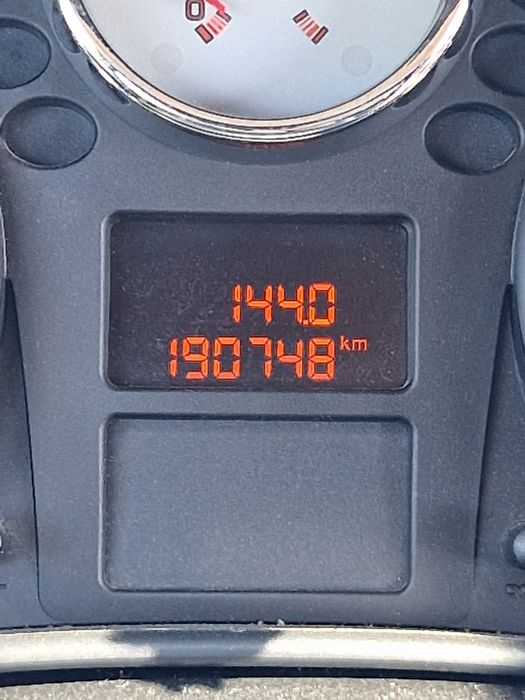 Peugeot 207 cc 1.6 diesel