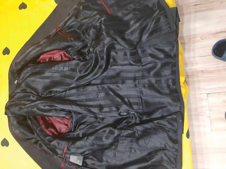 Sacou barbatesc original marimea L Ben Sherman