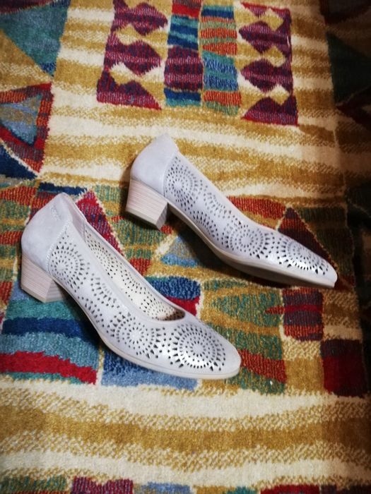 Pantofi deosebiți de primăvară, mărimea 40