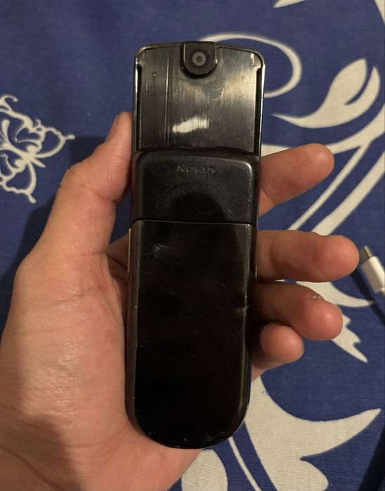 Nokia 8800 в идеальном состяний  8600