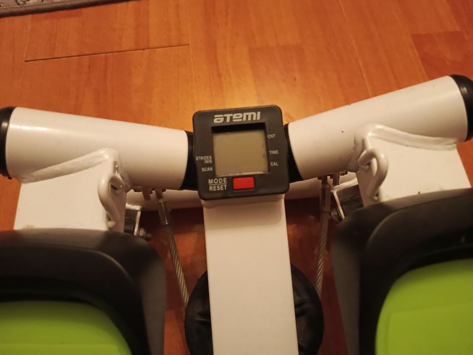 Тренажёр для ног степпер.