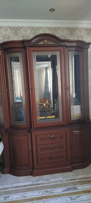 Продам горьку для гостиной