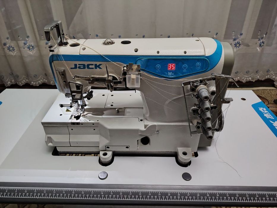 Распошивалка JACK W4 срочна сотилади!!