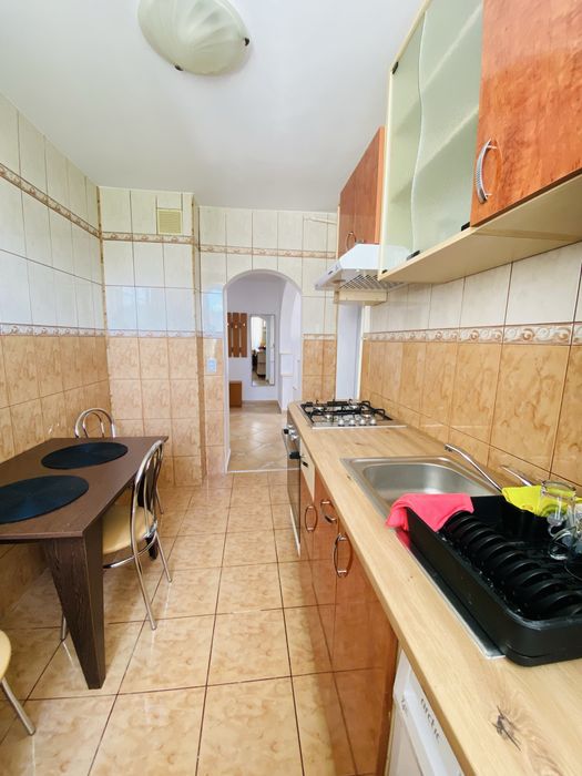 Inchiriez apartament 2 camere