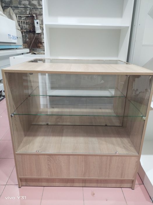 Продам   витрины