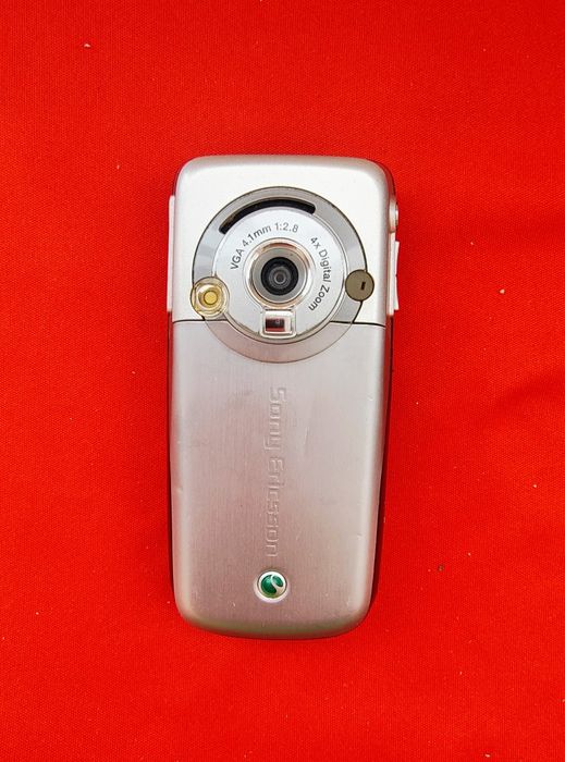 Sony Ericsson k700i Cybershot ( orice rețea)