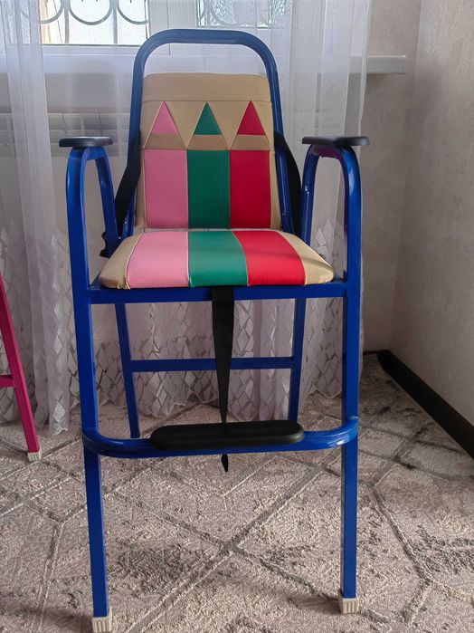 Детские стулья 2 шт.