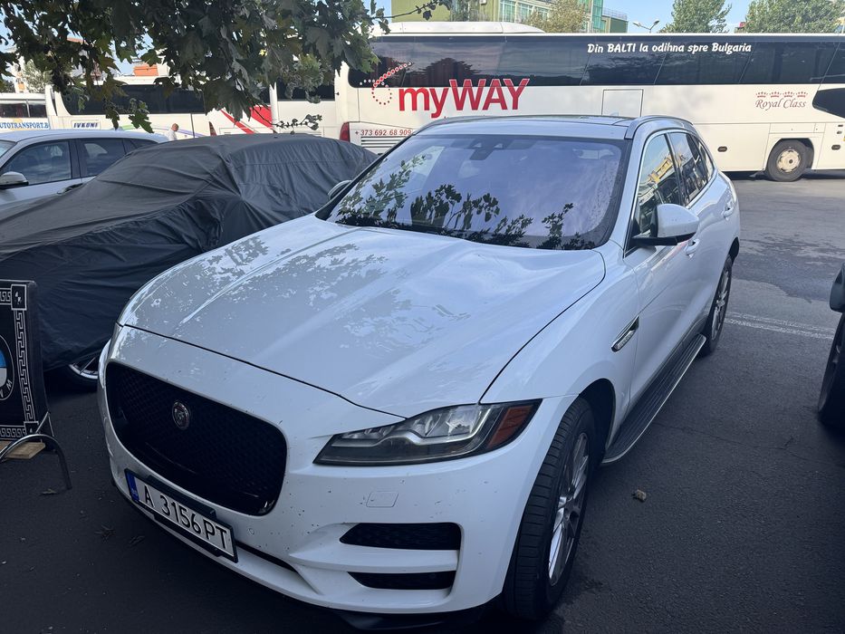Jaguar F-Pace 2.0 бензин