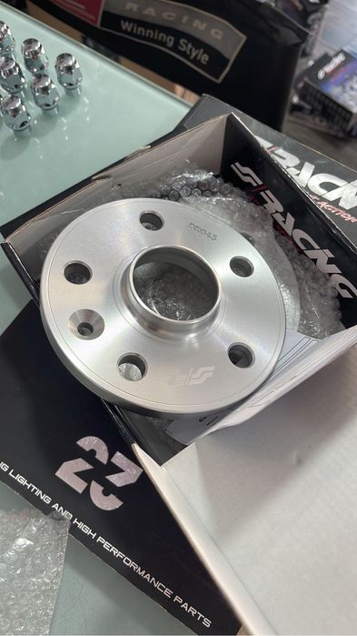2 distantieri Simoni Racing grosime 15 mm BMW seria 3- G30/seria 5-G60