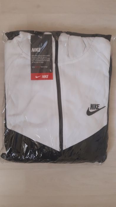 Trening fete Nike.