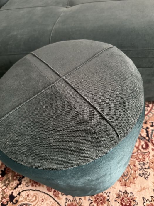 Диван с пуфиком