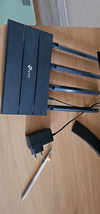 Продается бу WI FI роутер TP - link Archer C6 AC 1300