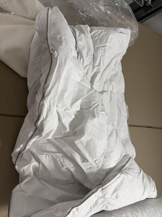 Pilotă pene și puf pentru toate sezoanele 135x200 cu husă 100% bumbac Oeko-Tex RDS – Alb