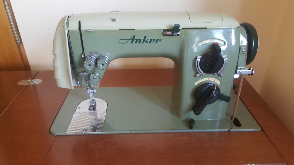 Masina cusut vintige de marca Anker Germany Impecabila