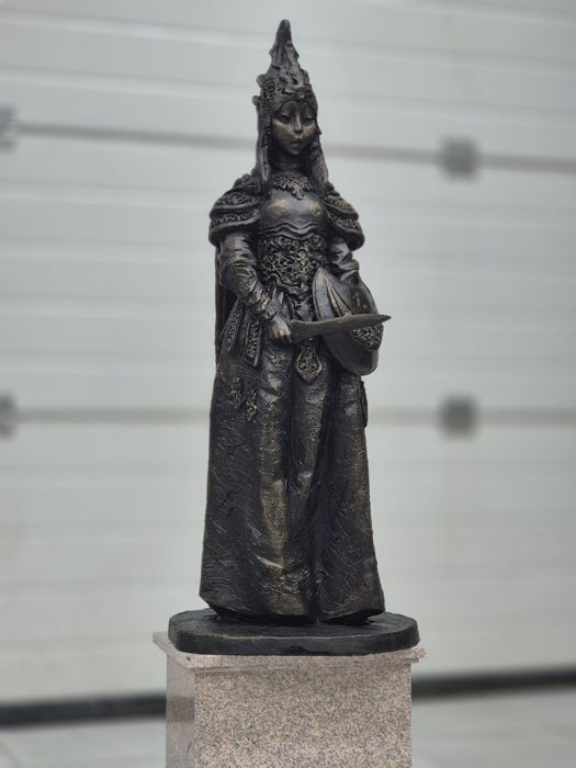 Настольные скульптуры