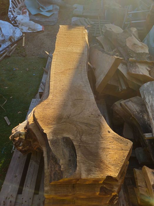 Продавам янове от орех.