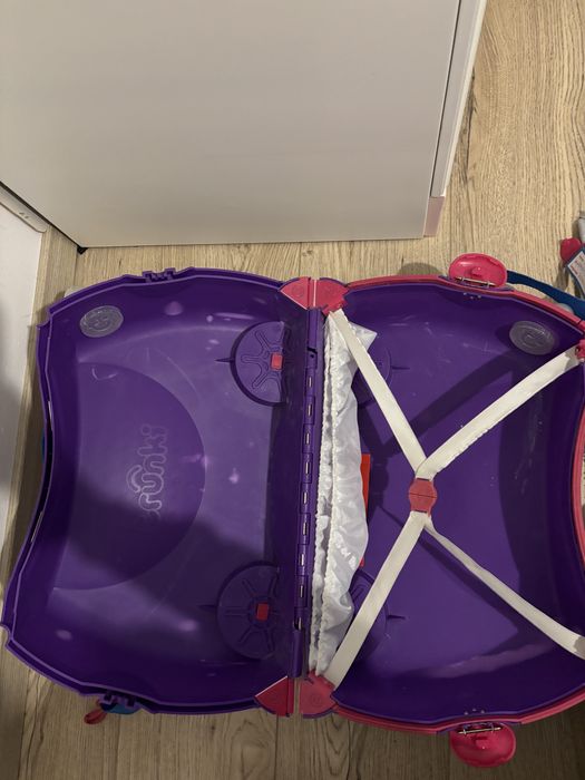 Vand trolley Trunki mov