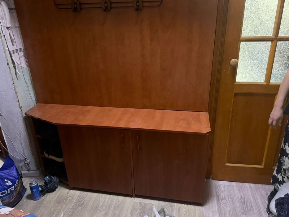 Продам прихожку. Шкаф.