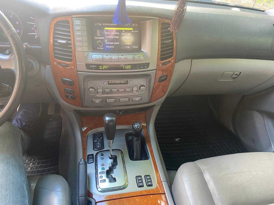 Vand Toyota Landcruiser 4,2 D din oct. 2005 autoutilitara