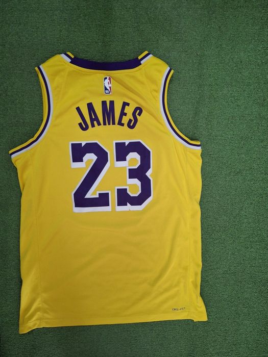 Nike Los Angeles  Lakers  - James 23
