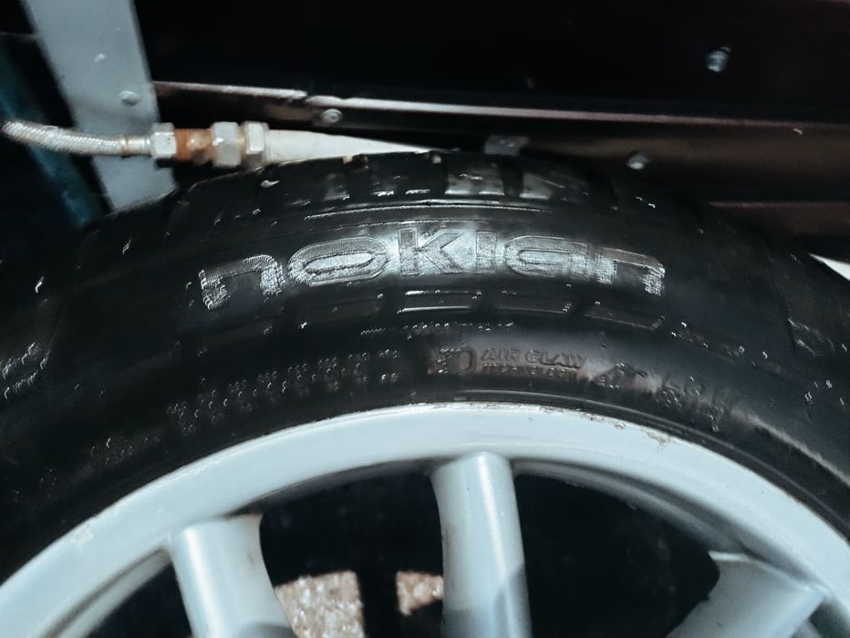 Продам резину зима с дисками