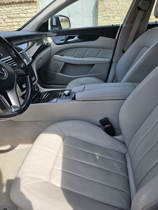 Mercedes  cls w218