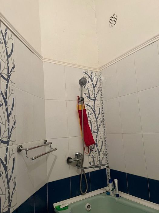 Продается 2 х комн квартира