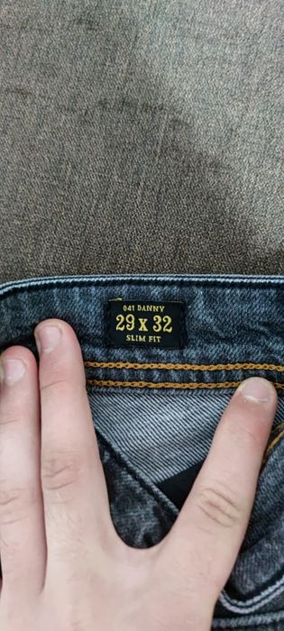 Blugi Colin's Slim Fit
