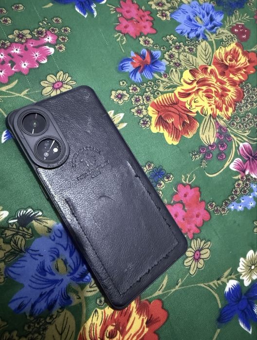 Продам OPPO Reno8 T