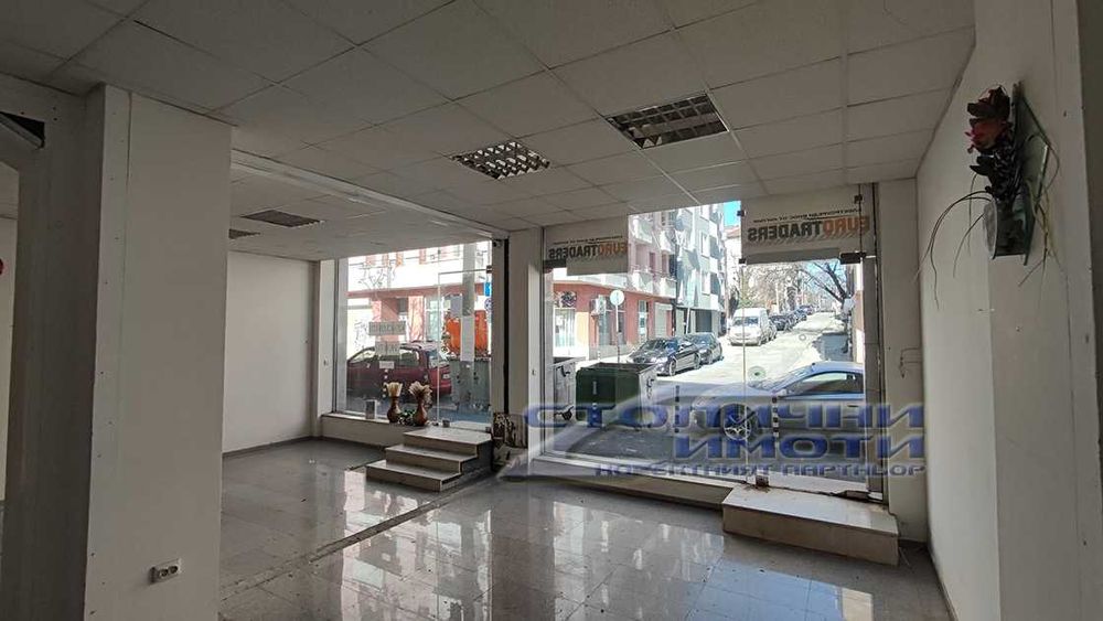 Дава се под наем Магазин в София, Център - 60 кв.м за 734.4 € - Снимка #2
