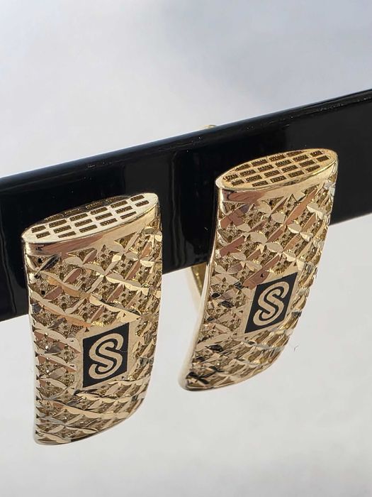 Cercei damă din aur 14K cu model texturat și detalii negre – 4,45 g