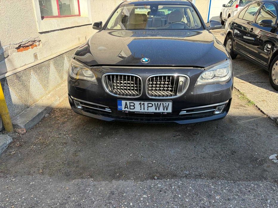 BMW Seria 7 2015 — imagine 3