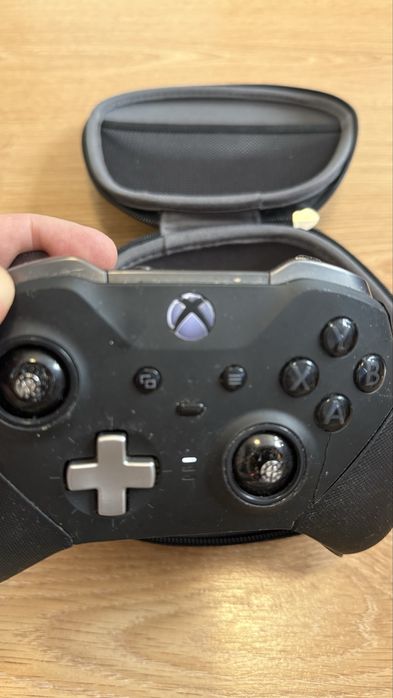 Controller Xbox Elite Series 2, pentru PIESE!
