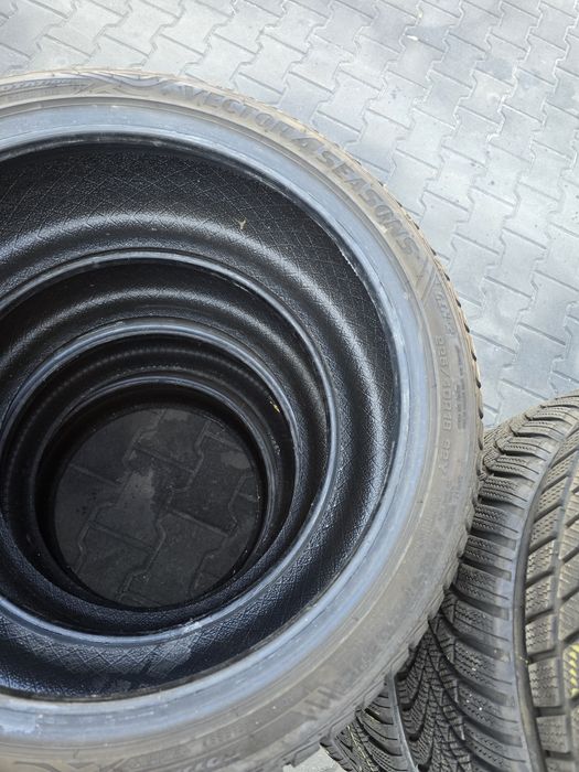 225 40 18 Goodyear m+s 4 sezoane