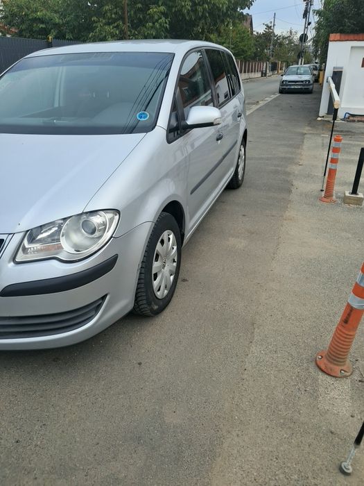 VOLKSWAGEN Touran 2009 — imagine 3