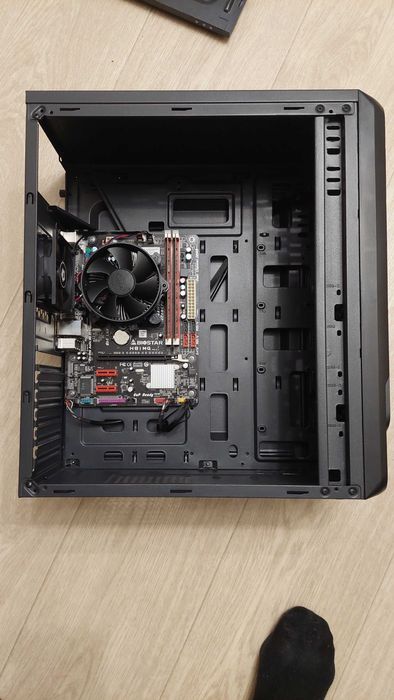 Материнскся плата в сборе