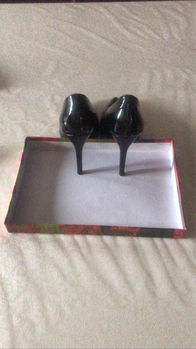 Черные туфли