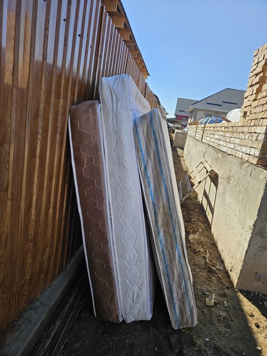 Отдам даром бесплатно Матрасы