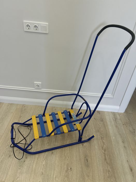 Продам сани детские